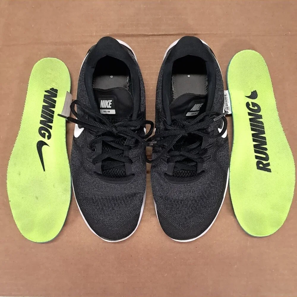 Nike Athletic Shoes Women 10 Free Rn Black White Running Sneakers 880840-001